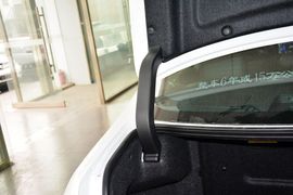 2014款比亚迪秦1.5T酷黑骑士旗舰型