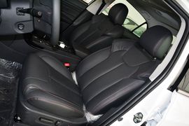 2014款比亚迪秦1.5T酷黑骑士旗舰型