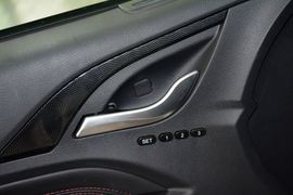 2014款比亚迪秦1.5T酷黑骑士旗舰型