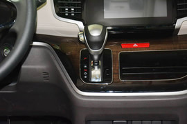 2015款本田奥德赛2.4L舒适版