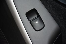 2014款现代朗动1.6L自动