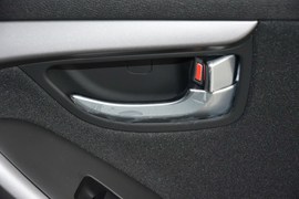 2014款现代朗动1.6L自动
