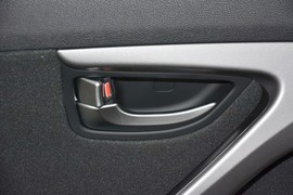 2014款现代朗动1.6L自动