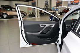 2014款现代朗动1.6L自动
