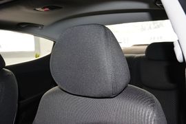 2014款现代朗动1.6L自动