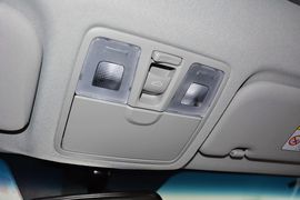2014款现代朗动1.6L自动