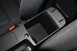 2014款现代朗动1.6L自动