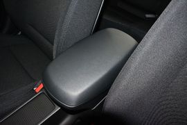 2014款现代朗动1.6L自动