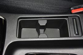 2014款现代朗动1.6L自动