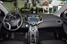 2014款现代朗动1.6L自动