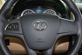 2013款北京汽车E150自动乐尚型