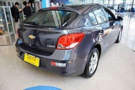2013款雪佛兰科鲁兹掀背1.6手动豪华版