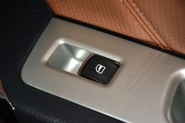2014款哈弗H6运动版1.5T手动两驱精英型