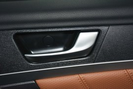 2014款哈弗H6运动版1.5T手动两驱精英型
