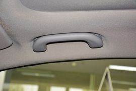 2014款现代索纳塔八2.4L自动豪华版