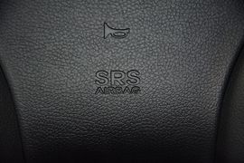 2014款现代索纳塔八2.4L自动豪华版