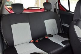 2013款铃木奥拓1.0L自动豪华型