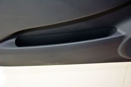 2013款铃木奥拓1.0L自动豪华型