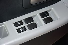 2013款铃木奥拓1.0L自动豪华型