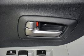 2013款铃木奥拓1.0L自动豪华型