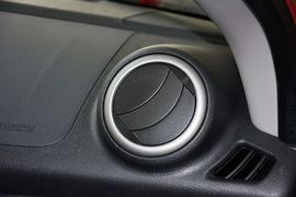 2013款铃木奥拓1.0L自动豪华型