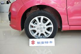 2013款铃木奥拓1.0L自动豪华型