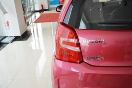 2013款铃木奥拓1.0L自动豪华型