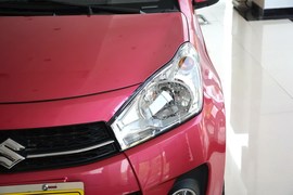 2013款铃木奥拓1.0L自动豪华型
