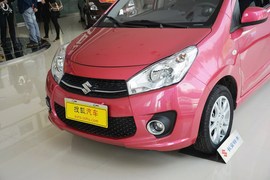 2013款铃木奥拓1.0L自动豪华型
