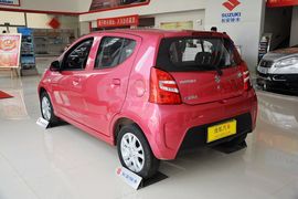 2013款铃木奥拓1.0L自动豪华型