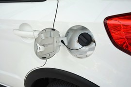 2013款铃木天语SX4