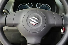 2013款铃木天语SX4