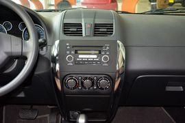 2013款铃木天语SX4