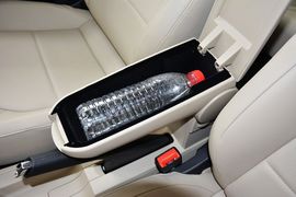 2015款斯柯达昕锐1.6L自动优选型