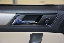 2015款斯柯达昕锐1.6L自动优选型