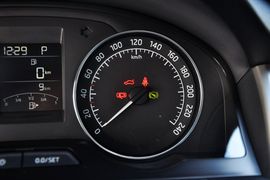 2015款斯柯达昕锐1.6L自动优选型