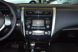 2013款日产天籁2.0L