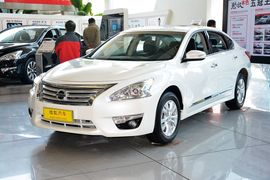2013款日产天籁2.0L