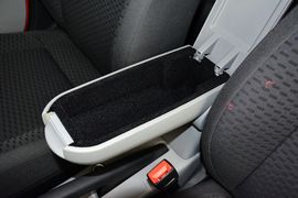 2014款斯柯达晶锐1.4L手动晶灵版