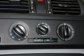 2014款斯柯达晶锐1.4L手动晶灵版