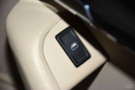 2015款斯柯达明锐1.6L自动逸杰版