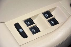 2015款斯柯达明锐1.6L自动逸杰版