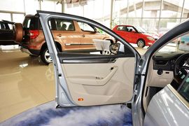 2015款斯柯达明锐1.6L自动逸杰版