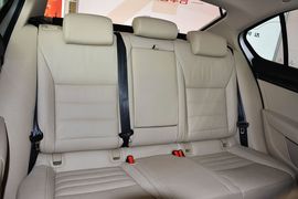 2015款斯柯达明锐1.6L自动逸杰版