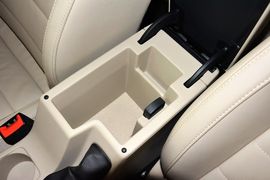 2015款斯柯达明锐1.6L自动逸杰版