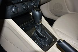 2015款斯柯达明锐1.6L自动逸杰版