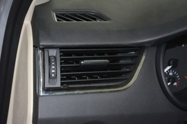 2015款斯柯达明锐1.6L自动逸杰版