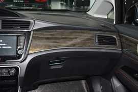 2014款长城C50升级版1.5T手动时尚型