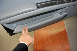 2014款大众辉腾3.0L行政型