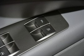 2014款大众辉腾3.0L行政型